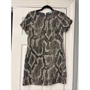 KARLIE Dress Small Beige Snake Skin Shift Short Sleeve Casual Ladies. Work.